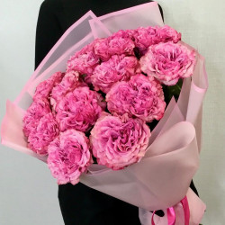 Букет из 15 одноголовых пионовидных розовых роз